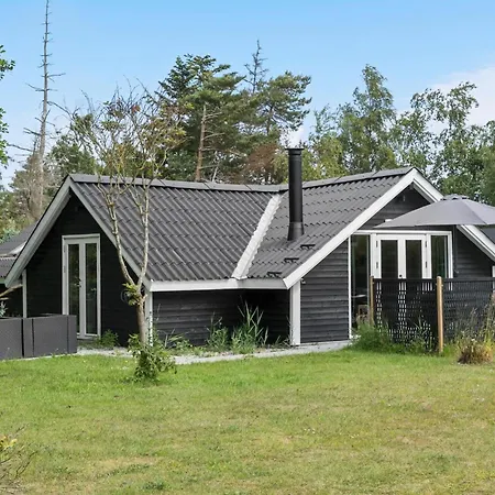 Amazing In With Kitchen Holiday home *