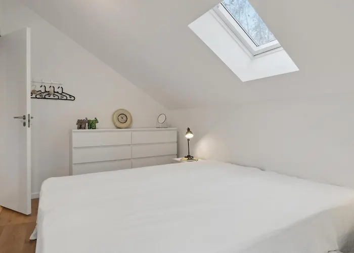 Amazing In With Kitchen